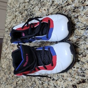 AND1 USA Youth Size 3
